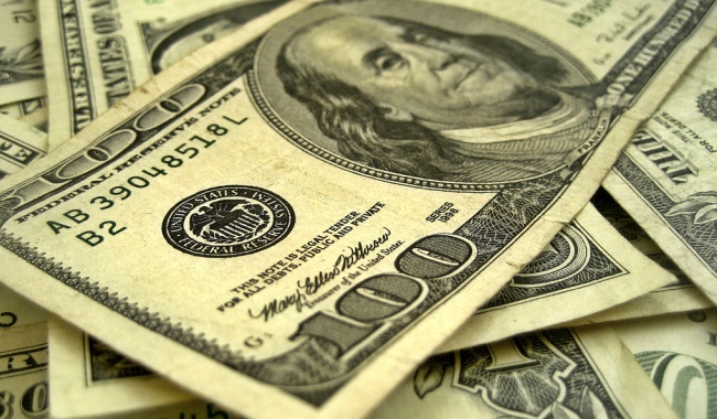 Dolar je ojacao naspram ostalih glavnih valuta i oporavio se od nedavnih gubitaka 